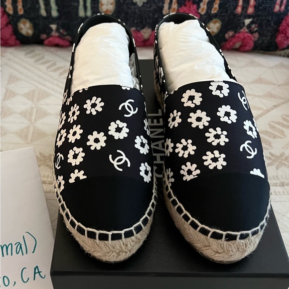 BNIB 22P Chanel floral espadrilles size 37 - Picture 4 of 10